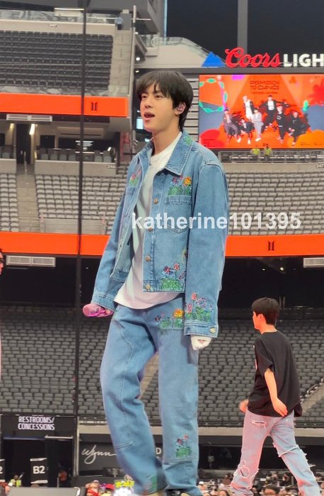 Thumbnail of www-x-com-jinshour-status-1515128952272179201-a541f19568e34a66