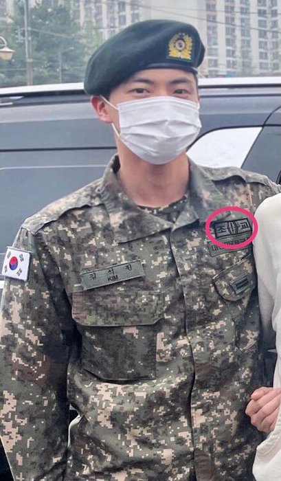 Thumbnail of www-x-com-seokjinmexico-status-1650303347721744384-a6e63c2b2b6b40c2