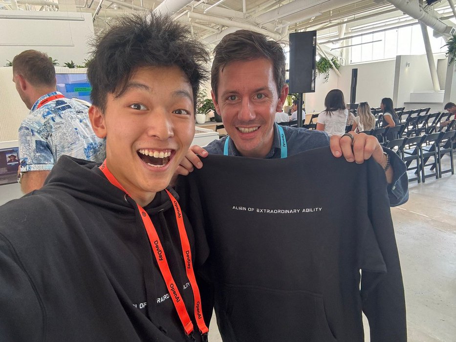 Thumbnail of www-x-com-extraordinary-status-1841249118083297519-b0eb7bba381149ab