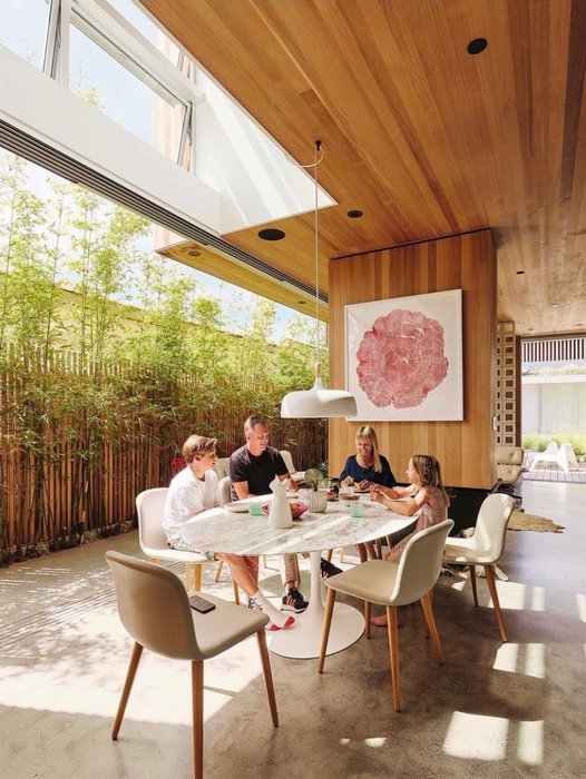 Thumbnail of www-x-com-linear-magazine-status-1581779819108237312-b4b8b2421da94a07