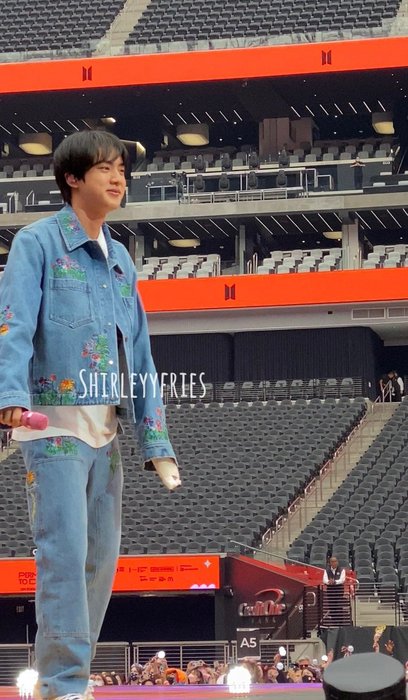 Thumbnail of www-x-com-seokjinfile-status-1515110329121853442-ba9a7f28e0d54457