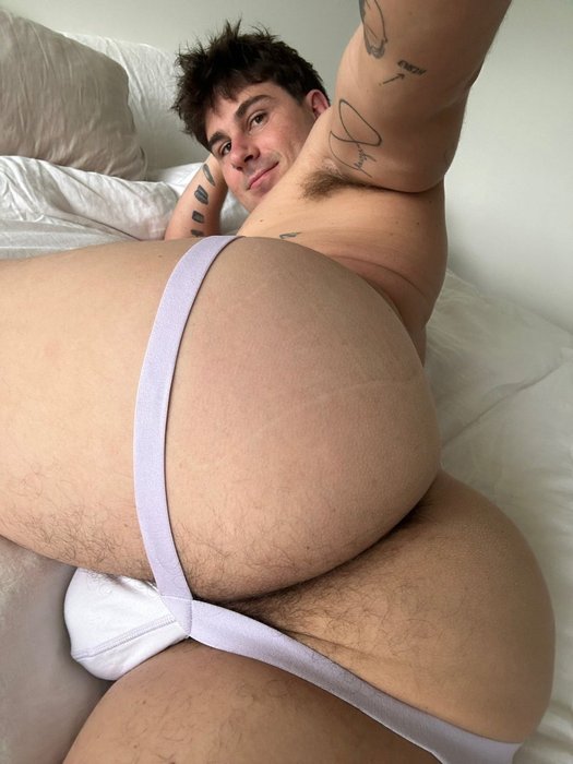 Thumbnail of www-x-com-bigfatbuttsonly-status-1952756712756126124-c0859be251e84638