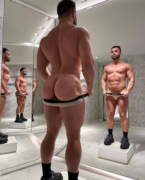 Thumbnail of www-x-com-male-hotbooty-status-1785881499931185472-c2d5b3f59bf74765