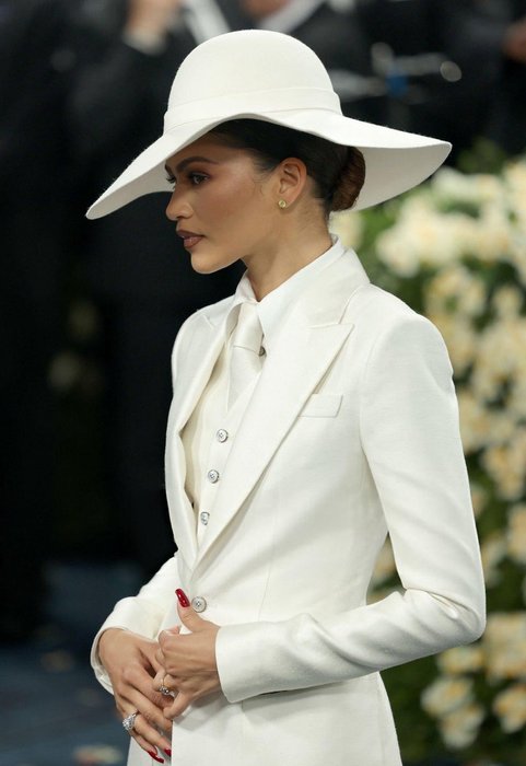 Thumbnail of www-x-com-evalore13-status-1919787565026308525