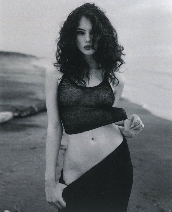 Thumbnail of www-x-com-jacquemusx-status-1652451563573506051-db067809bdae42eb