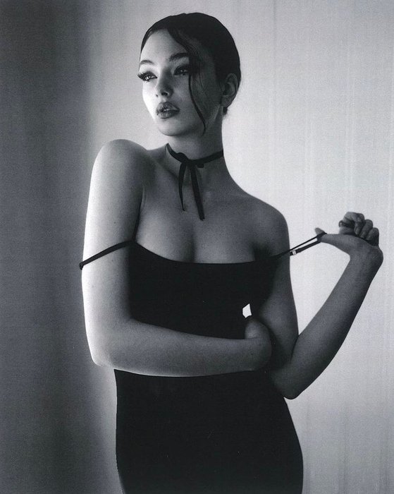 Thumbnail of www-x-com-jacquemusx-status-1652451563573506051-db067809bdae42eb