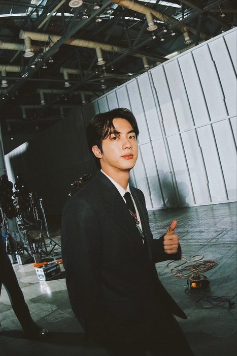 Thumbnail of www-x-com-jinniesarchives-status-1473101901730246658-decc38abd22e4d0f