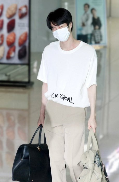 Thumbnail of www-x-com-bemyjinnie-status-1530830997377675264-ef0296a8347a4b56