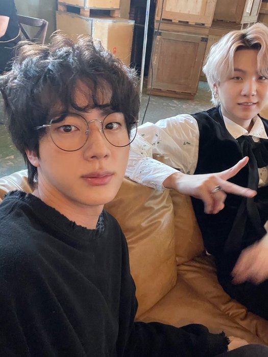 Thumbnail of www-x-com-bts-twt-status-1501476123901042688-f6075684a6c74012