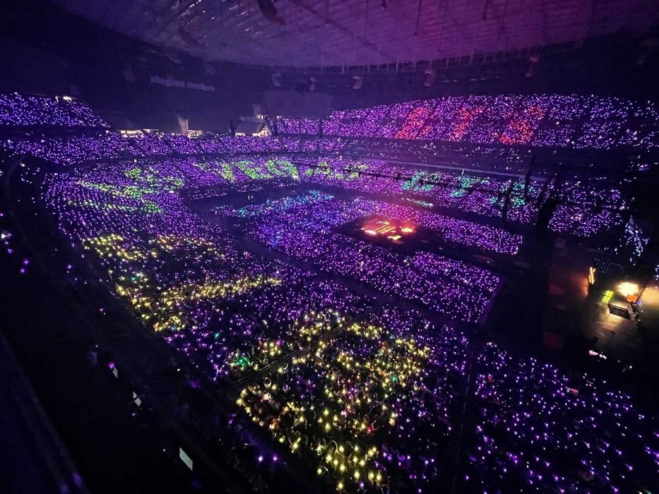 Thumbnail of www-x-com-bts-bighit-status-1515566677433278464-f70fd242d2da4403