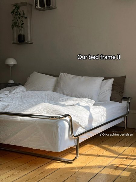 Preview of 4b2c3f2ec7cf3d2901b135edc95bda2d-jpeg