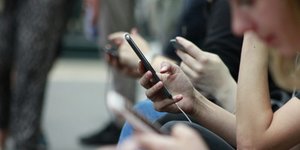 Thumbnail of This is one way parents can protect teens from the mental health harms of social media