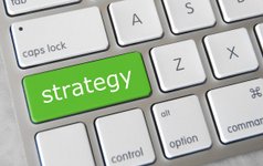 Thumbnail of How to Be Strategic – The Year of the Looking Glass – Medium