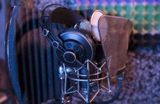 Thumbnail of How to Promote Your New Podcast: 10 Effective Strategies to Try