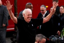 Thumbnail of Kamrani: Bill Walton was lucky, talented and on a wavelength most wished they could operate on