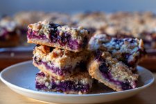 Thumbnail of blueberry crumb bars