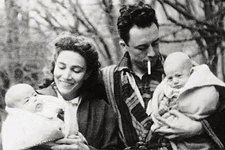 Thumbnail of Querido Camus - fronterad