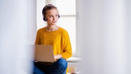 Thumbnail of 4 LinkedIn Hacks To Build Your Personal Brand Fast