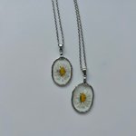 Thumbnail of Collar margarita plateado | Atesourada