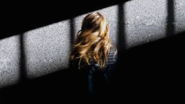 Thumbnail of Laura Mulvey's "Male Gaze" Theory | Definition and Examples