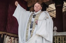 Thumbnail of アンソニー・ホプキンスがローマ皇帝役歴史大作ドラマ「激情のコロッセオ死にゆく者たち」が日本初放送!【予告・場面写真あり】(映画.com) - Yahoo!ニュース