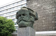 Thumbnail of Should economists read Marx?