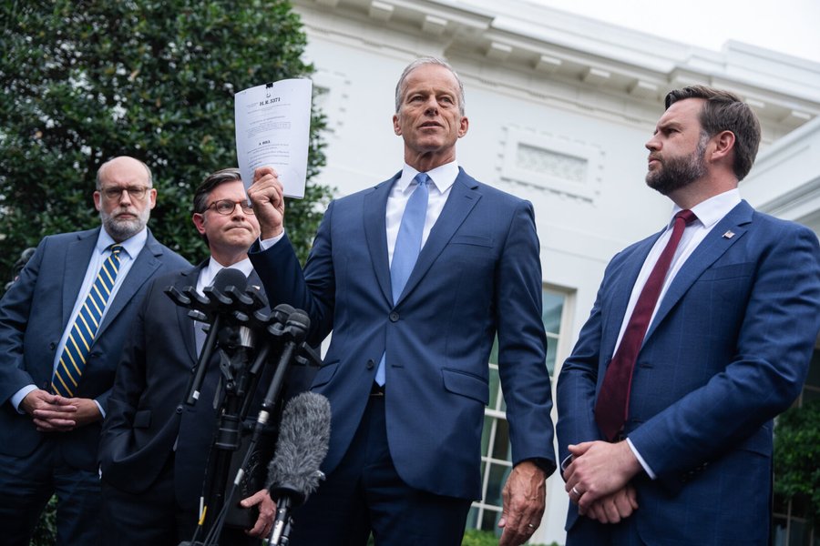 Thumbnail of Photos of the week | September 26-October 2, 2025 - Roll Call