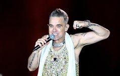 Thumbnail of Robbie Williams Believes “Being In A Boy Band Causes Mental Illness”