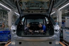Thumbnail of Trump Administration Live Updates: Trump Turns Back to His Trade War, Threatening Europe and Apple