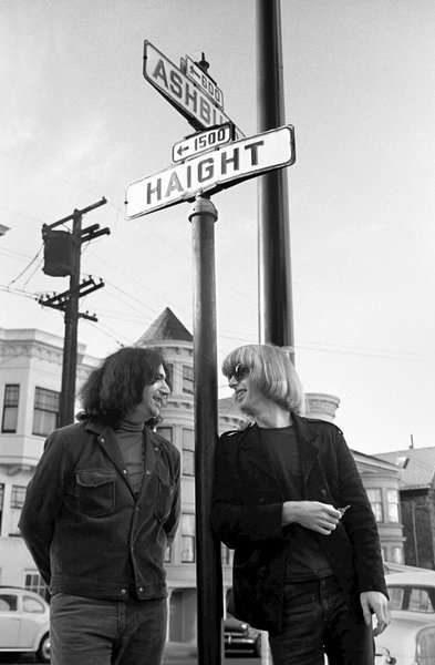 Thumbnail of Phil Lesh, Bassist Who Anchored the Grateful Dead, Dies at 84