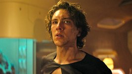 Thumbnail of 'Pluribus' and 'Foundation' Prove Apple TV’s Best Sci-Fi Shows Are Obsessed With One Scary Idea