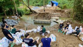 Thumbnail of 'Felt a bit redundant': For those volunteering overseas, their lack of skills and experience is a reality check
