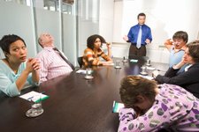 Thumbnail of 5 Easy Ways To Reduce Meeting Overload With Async Collaboration