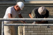 Thumbnail of Illinois adds 20,300 jobs in a year, but 301,000 seek work in July