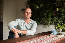 Thumbnail of How I Built a #1-Ranked Podcast With 60M+ Downloads - The Blog of Author Tim Ferriss