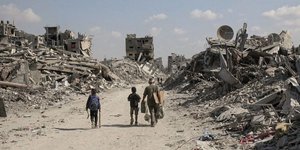 Thumbnail of 'You Cease, I Fire': Israel Kills at Least 9 in Gaza, Says It Will Break Truce Aid Terms | Common Dreams