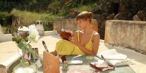 Thumbnail of how to rebuild your attention span in an overstimulated world