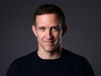 Thumbnail of Joe Paton: “algumas abordagens à Inteligência Artificial ignoram a história natural”
