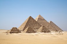 Thumbnail of Pyramiden von Gizeh – Wikipedia