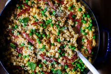 Thumbnail of one-pan ditalini and peas