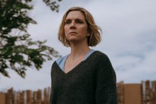 Thumbnail of Vince Gilligan and Rhea Seehorn on What ‘Pluribus’ Is Really About, Why Hollywood ‘Needs More Heroes’ and How Silicon Valley Has ‘F—ed Up the World’