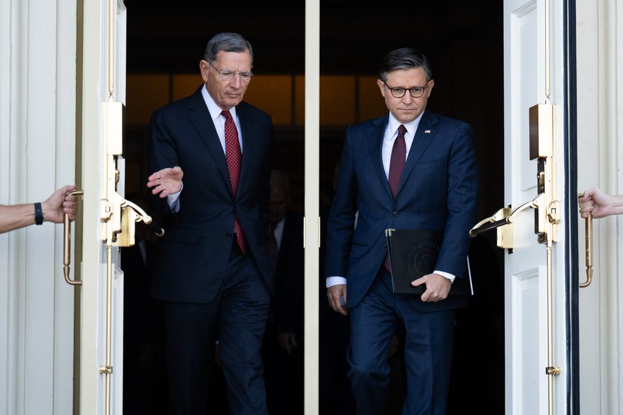 Thumbnail of Photos of the week | September 26-October 2, 2025 - Roll Call